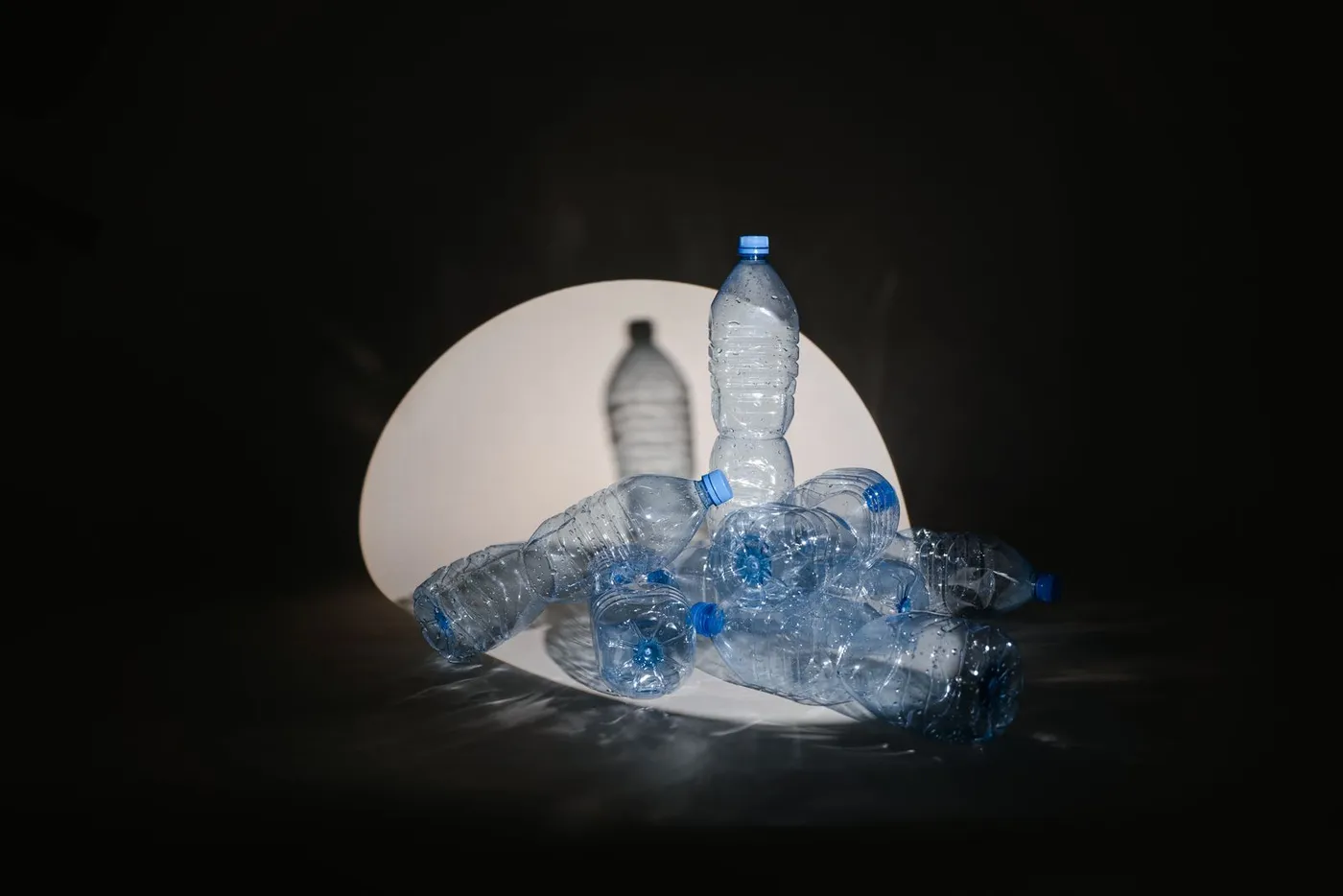 Pile of single-use plastic water bottles